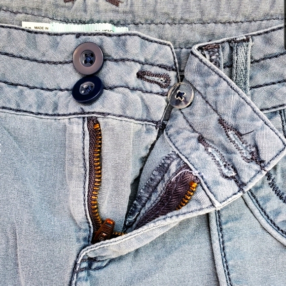 Maurice's Soft Blue Shorts Size 7/8 - Picture 5 of 9